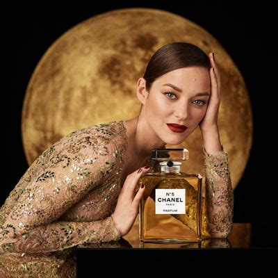 Watch Marion Cotillard Sing Lorde in This Chanel No. 5 Film